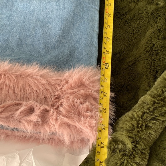 Host Pick ππ Faux Fur Wide Leg High Rise Jeans - Picture 10 of 10